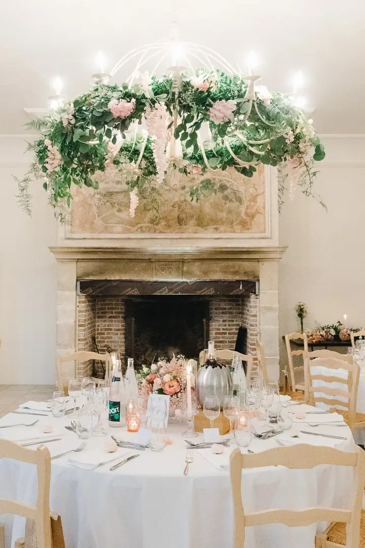 Mariage Monaco photographe - Décoration lustre végétal