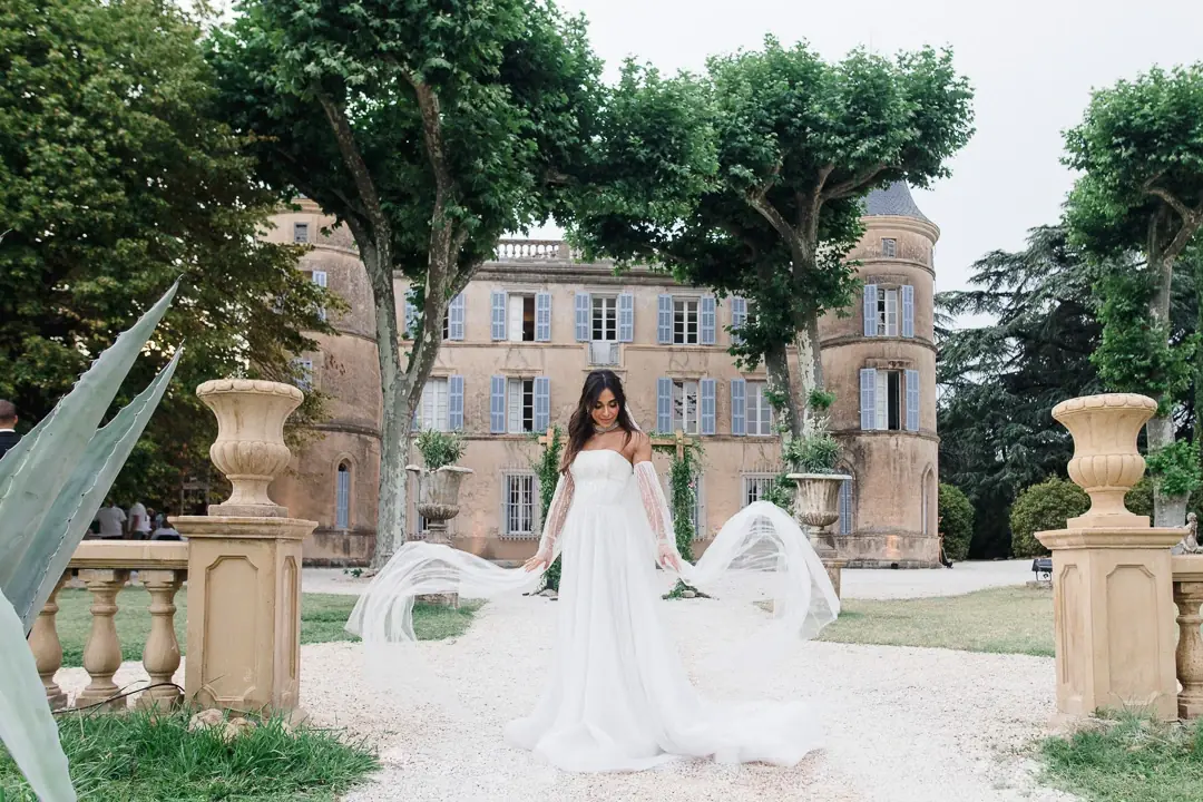 mariee-voile-volant-mouvement-chateau-robernier